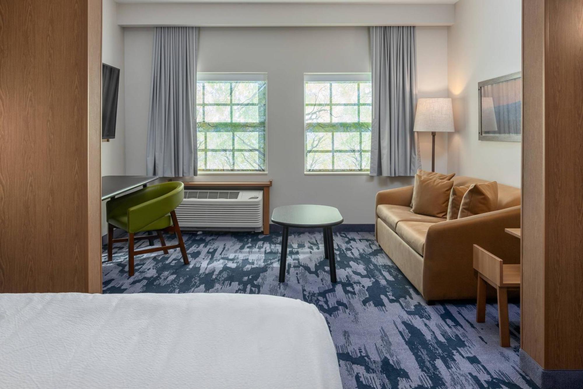 Fairfield Inn & Suites Morganton Historic Downtown Екстериор снимка
