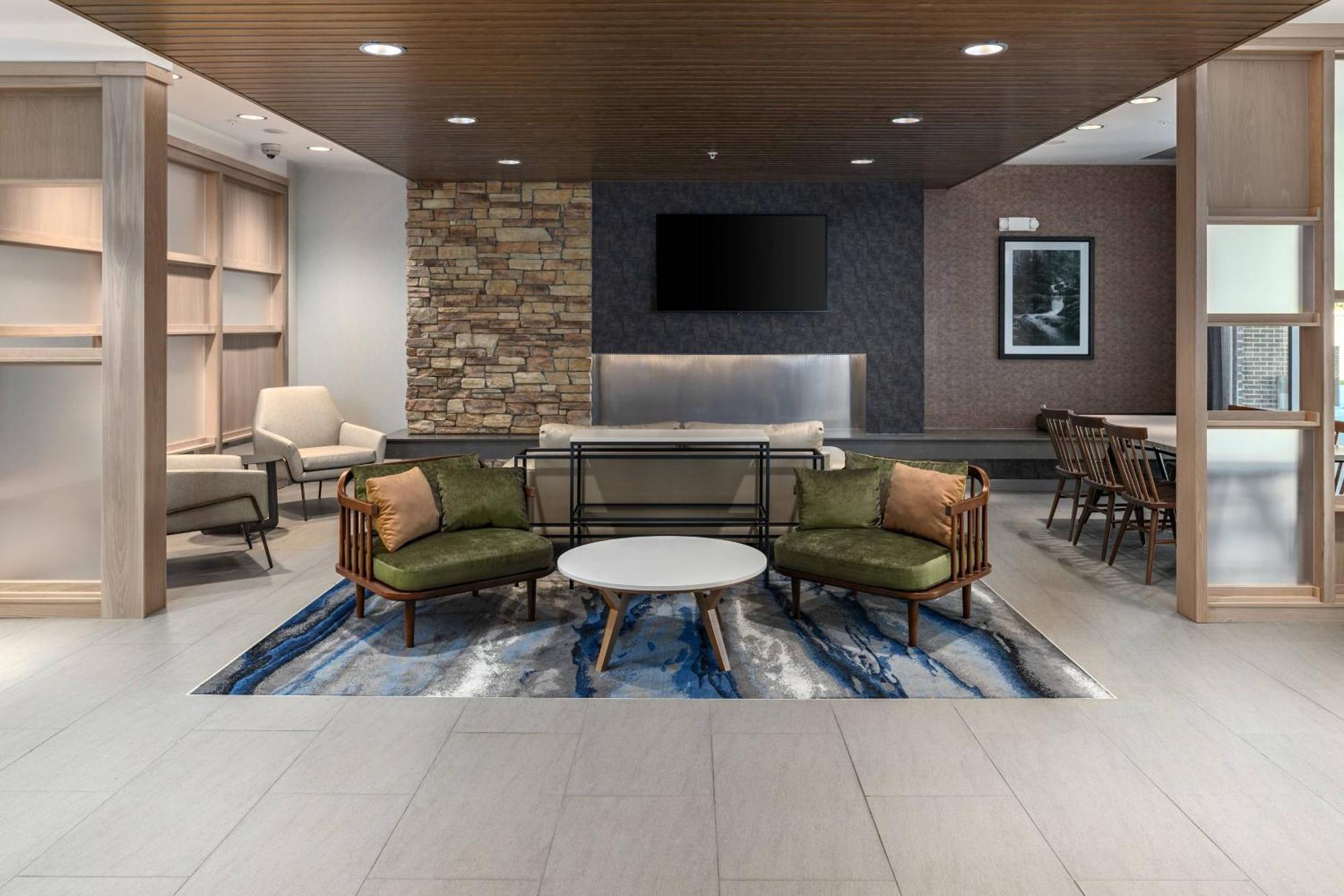 Fairfield Inn & Suites Morganton Historic Downtown Екстериор снимка